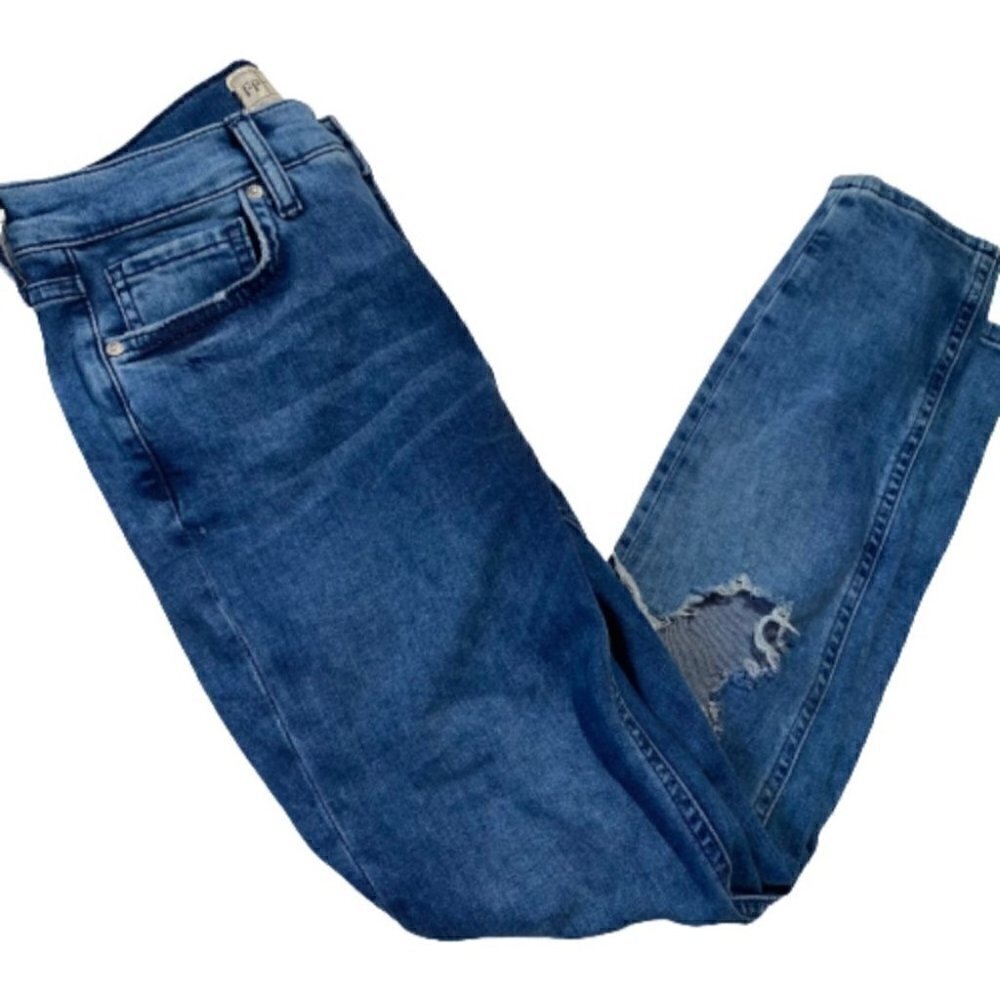 Free People Distressed Blue Denim Skinny Jeans SHORT Size 27